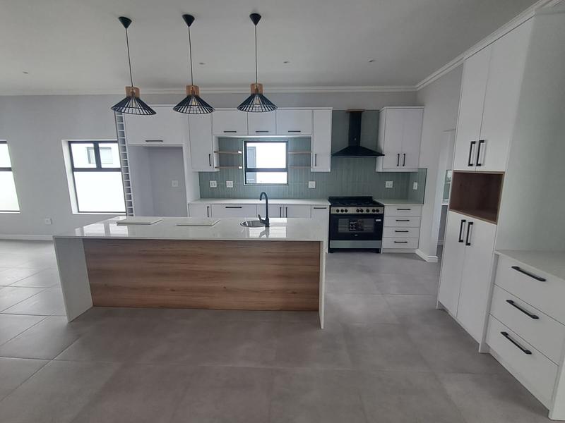3 Bedroom Property for Sale in Shelley Point Western Cape
